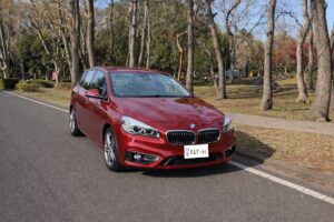 BMW 2シリーズグランツアラー　218d ラグジュアリー