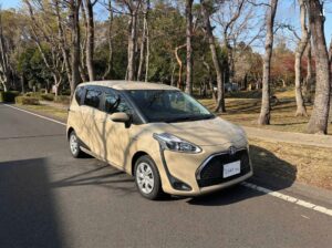 TOYOTA シエンタHV　ファンベースX