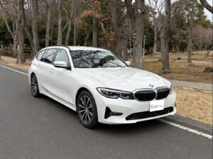 BMW 3シリーズツーリング　320d XDrive 4WD